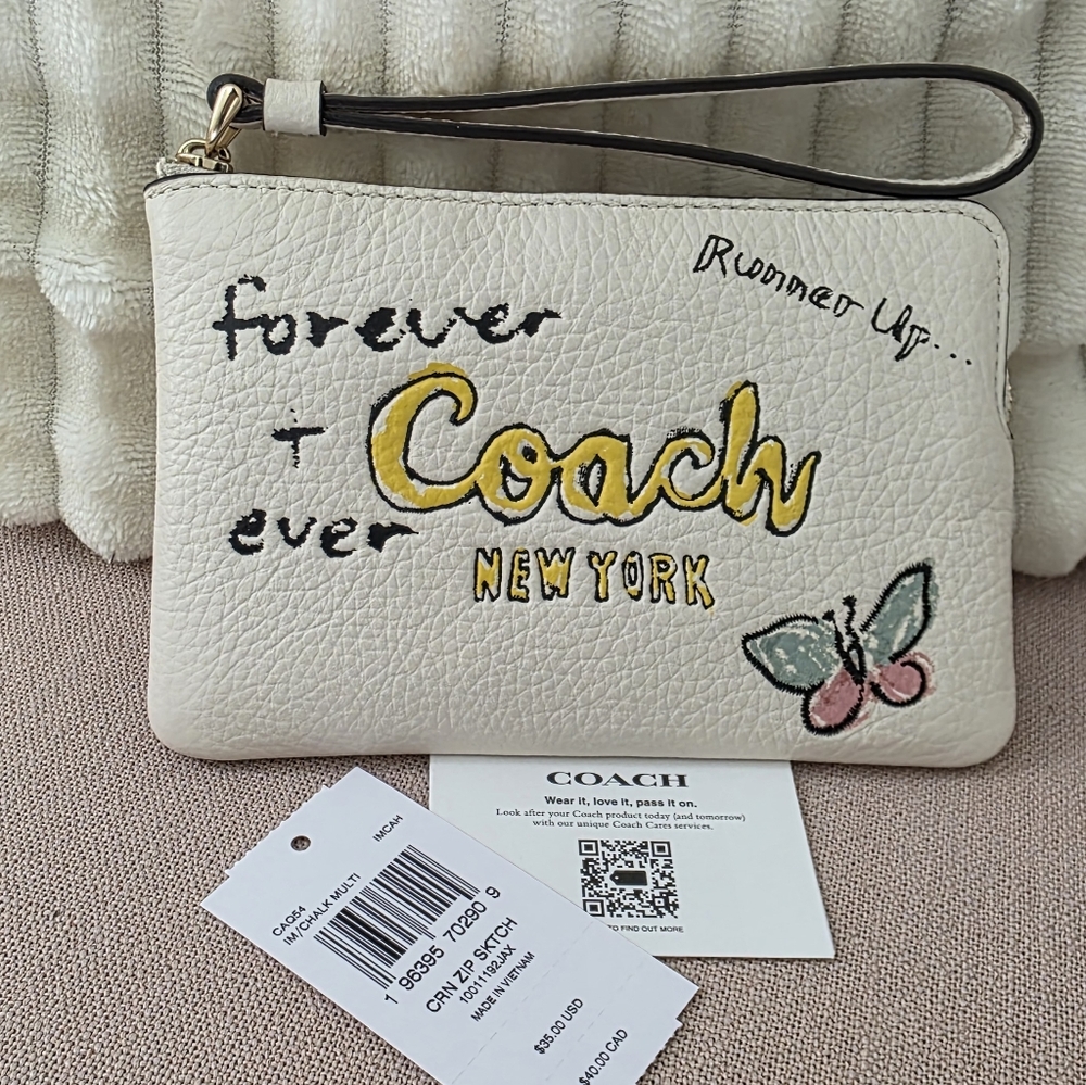 Coach Corner Zip Wristlet